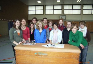 13 Schülerinnen und Schüler qualifizierten sich zu Sportgruppenhelfern
